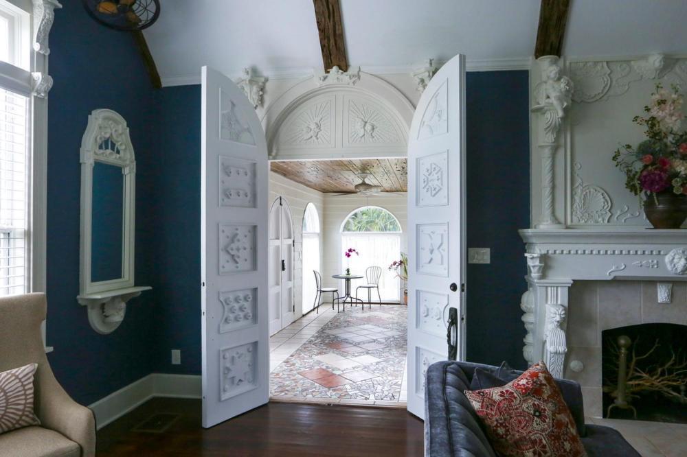 The Kenwood Gables Bed & Breakfast St. Petersburg Exterior photo
